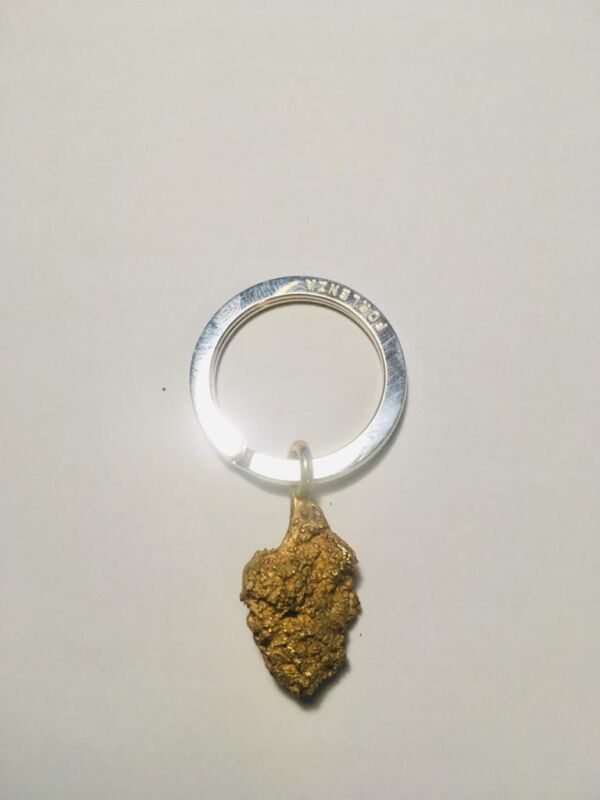 Fior di canapa (Bronzo) - Portachiavi o Pendente piccolo + 4 gr.